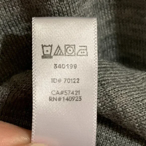 Ann Taylor Loft Gray Soft Knit Button Back Top 3/4 Sleeve. Size XS - Picture 5 of 5